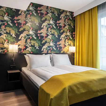 Hotel Thon Bristol, 4*