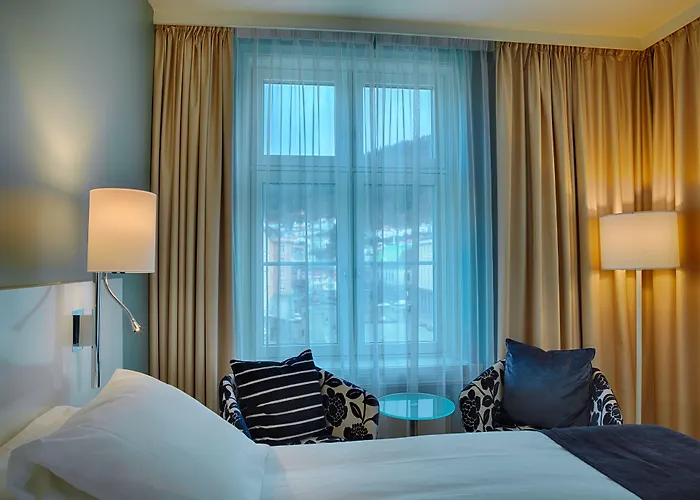 Hotel Thon Bristol, 4*